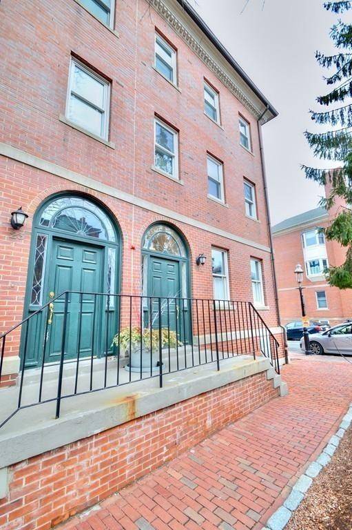 Boston, MA 02129,21 Main St #A
