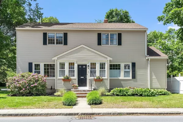 4 Pleasant View St, Methuen, MA 01844