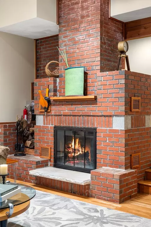 Carlisle, MA 01741,343 Russell St
