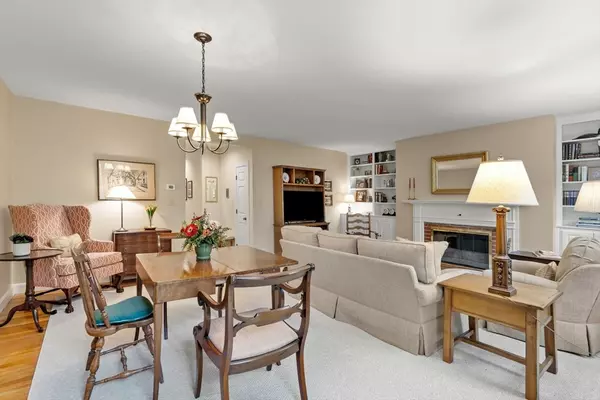 Boston, MA 02114,5 Myrtle Street #3