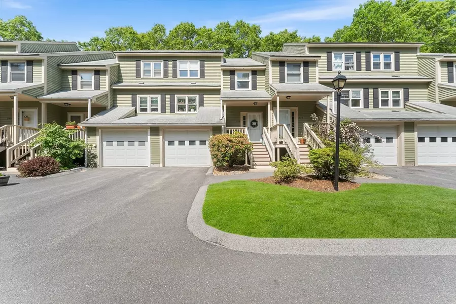 238 Heritage Dr #238, Northbridge, MA 01588