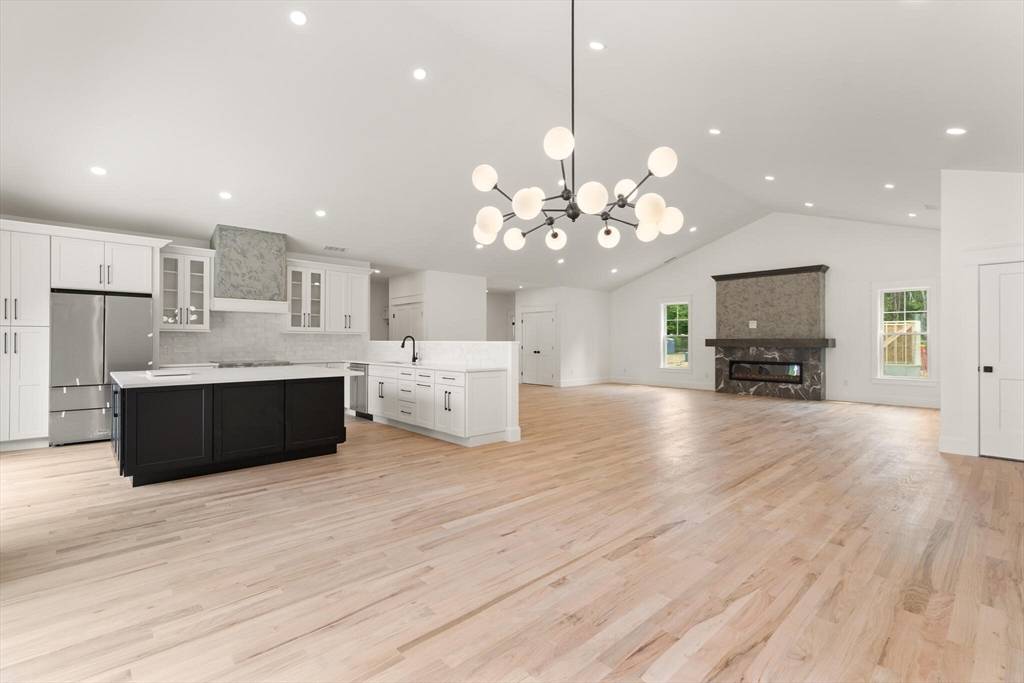 Johnston, RI 02919,68 Orchard Ave
