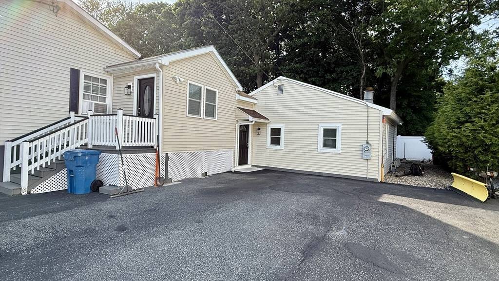 Tewksbury, MA 01876,28 Greenwood Ave