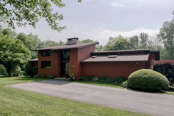Southbridge, MA 01550,1023 N. Woodstock Road