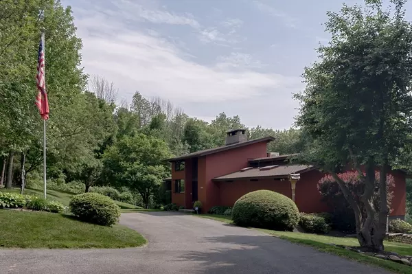 Southbridge, MA 01550,1023 N. Woodstock Road
