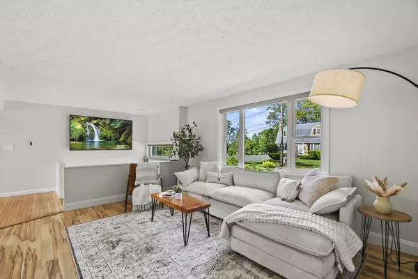 Millbury, MA 01527,6 Overlook Avenue