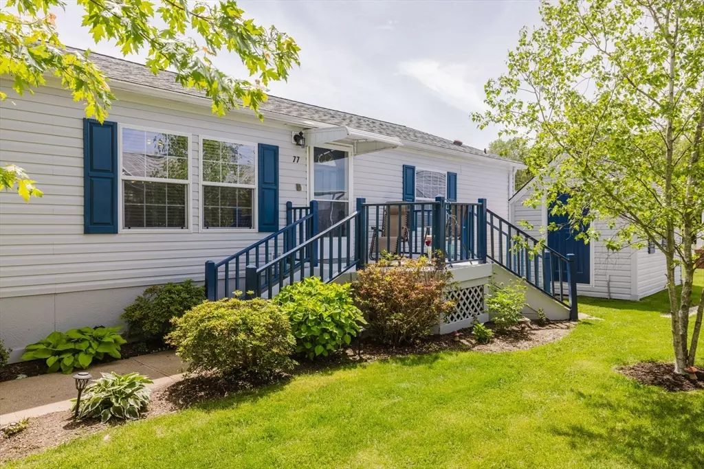 Tiverton, RI 02878,77 Robin Drive