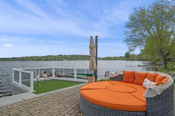 Merrimac, MA 01860,43 W Shore Rd