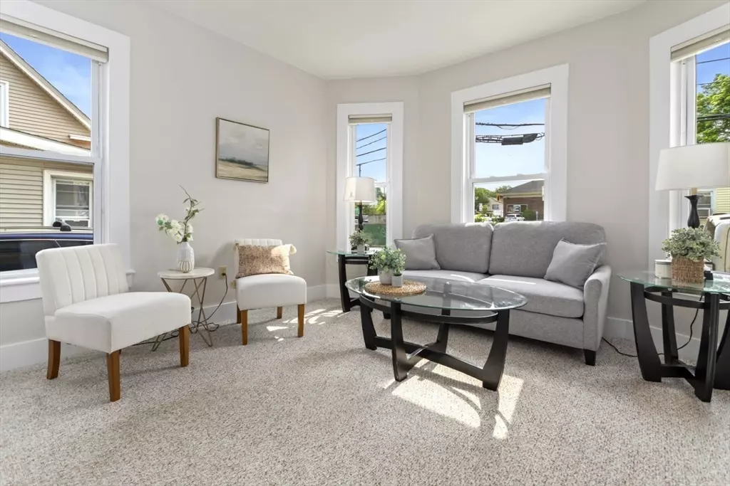 Beverly, MA 01915,162 Park St #1