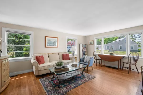 Bourne, MA 02532,22 Wallace Point