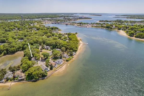 Bourne, MA 02532,22 Wallace Point