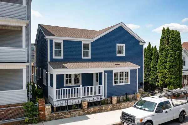 247 Pitman St, Fall River, MA 02723