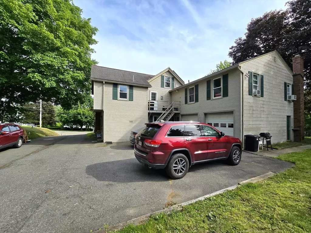 Spencer, MA 01562,3 Main St