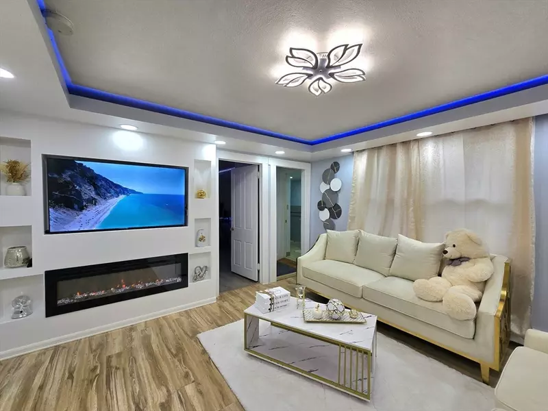 3 Main St, Spencer, MA 01562