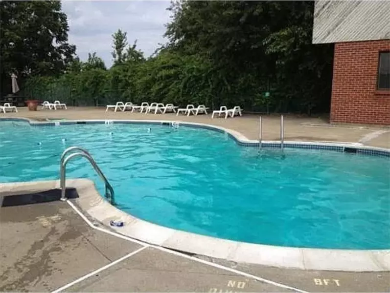 300 Governors Dr #9, Winthrop, MA 02152