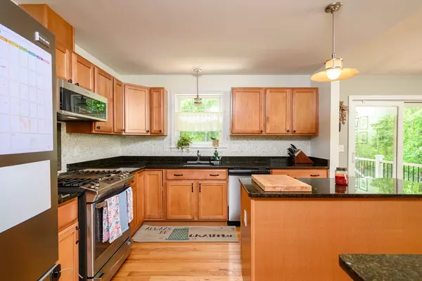 Abington, MA 02351,89 Block Street