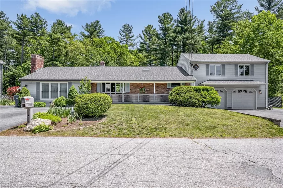 18 Patriot Rd, Tewksbury, MA 01876