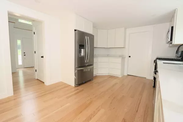 Ashland, MA 01721,64 Heritage Ave