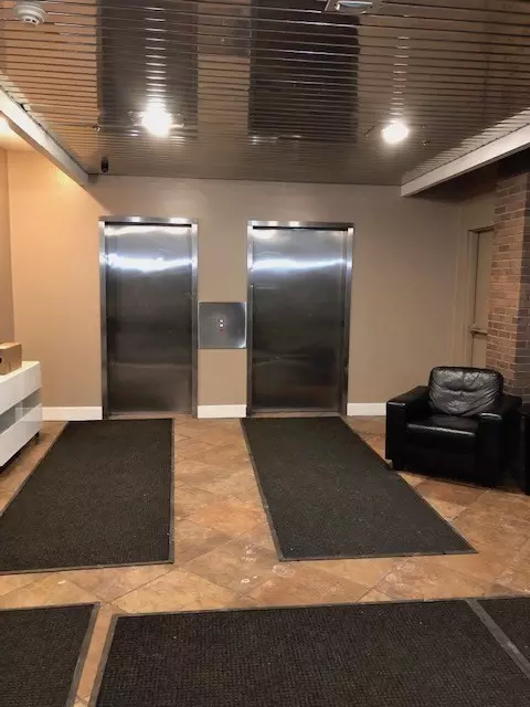 North Attleboro, MA 02760,68 North Washington St #205