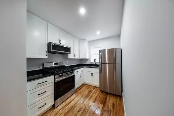 Fall River, MA 02723,121 Horton St