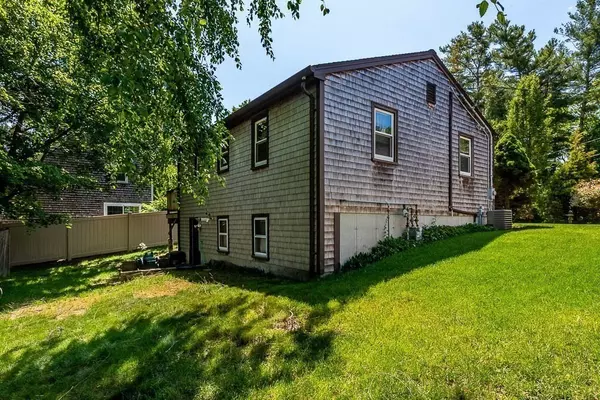 Plymouth, MA 02360,29 Coral Street