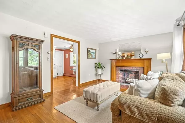 Woburn, MA 01801,3 Grape Street