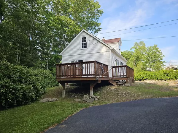 Webster, MA 01570,5 Old Thompson Rd