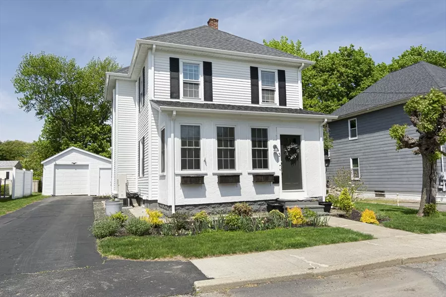 3 Worcester, Clinton, MA 01510