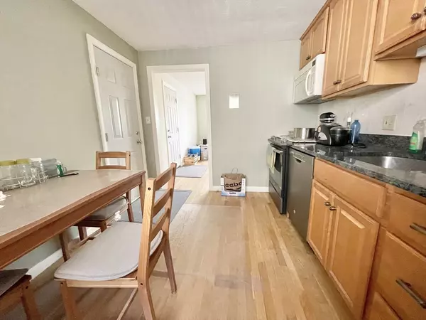 Cambridge, MA 02139,5 Centre St #31