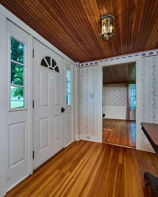 Montague, MA 01376,407 Montague City Rd.