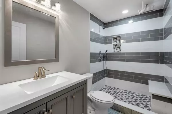 Boston, MA 02124,597 Gallivan Blvd #2