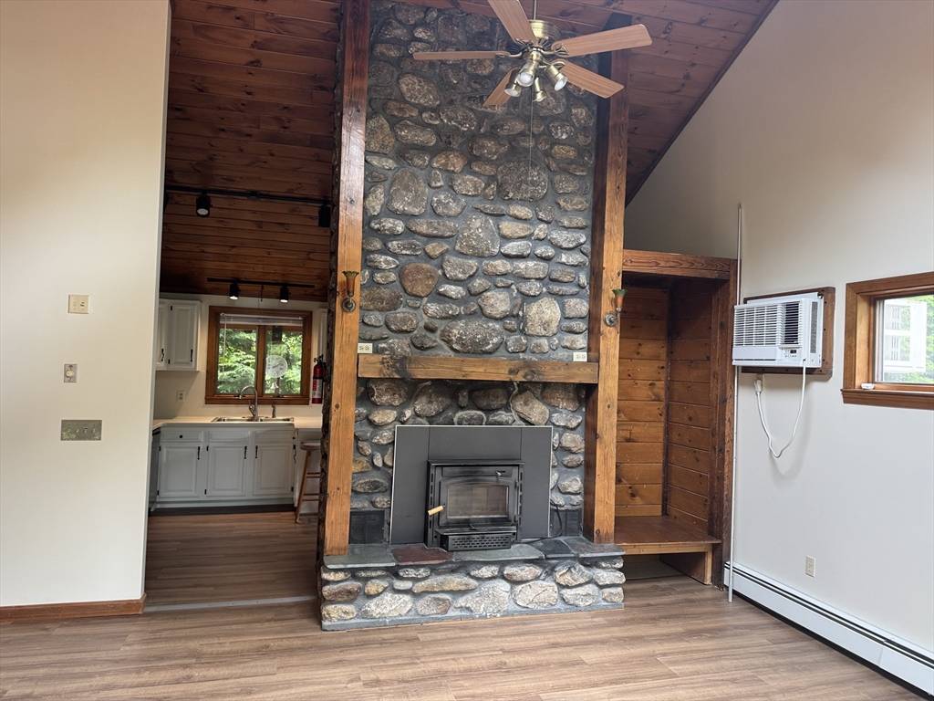 Fitchburg, MA 01420,271 Wanoosnoc Rd #2