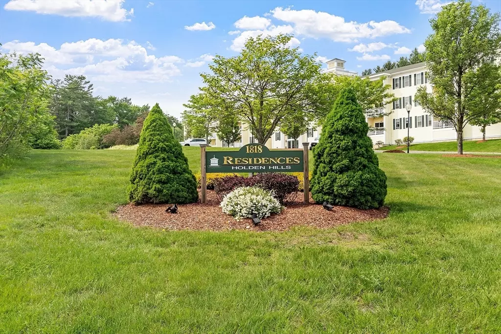 Holden, MA 01522,1818 Main St #307