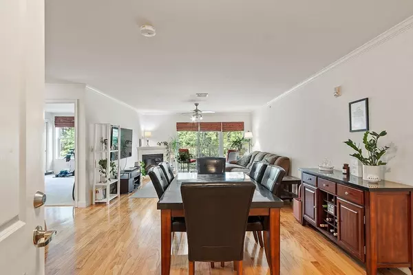 Holden, MA 01522,1818 Main St #307