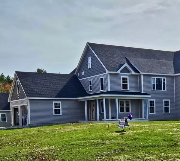 Acton, MA 01720,90 Willow Street #1