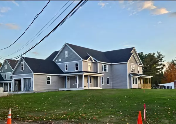 Acton, MA 01720,90 Willow Street #1