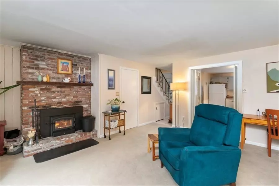 20 Lawrence Rd #2, Rowley, MA 01969