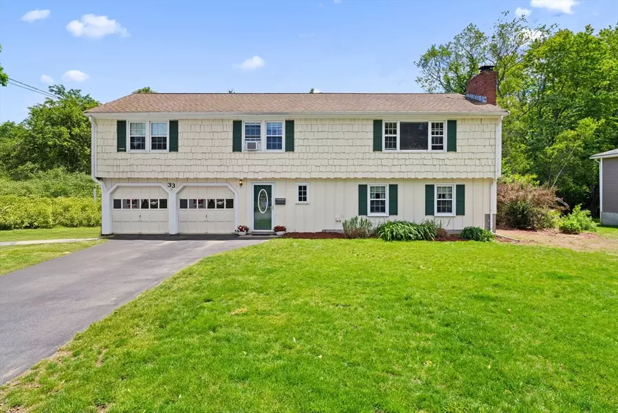 33 Knight Rd, Framingham, MA 01701