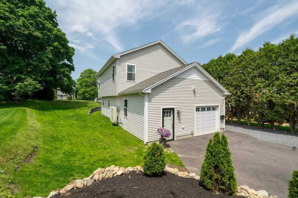 Johnston, RI 02919,27 Joy St