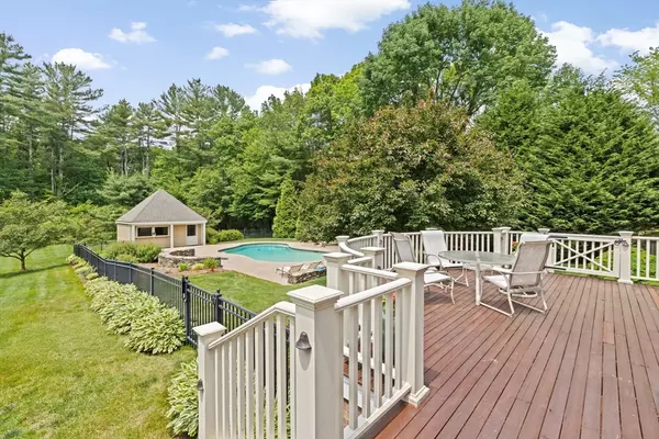 Norwell, MA 02061,92 South St