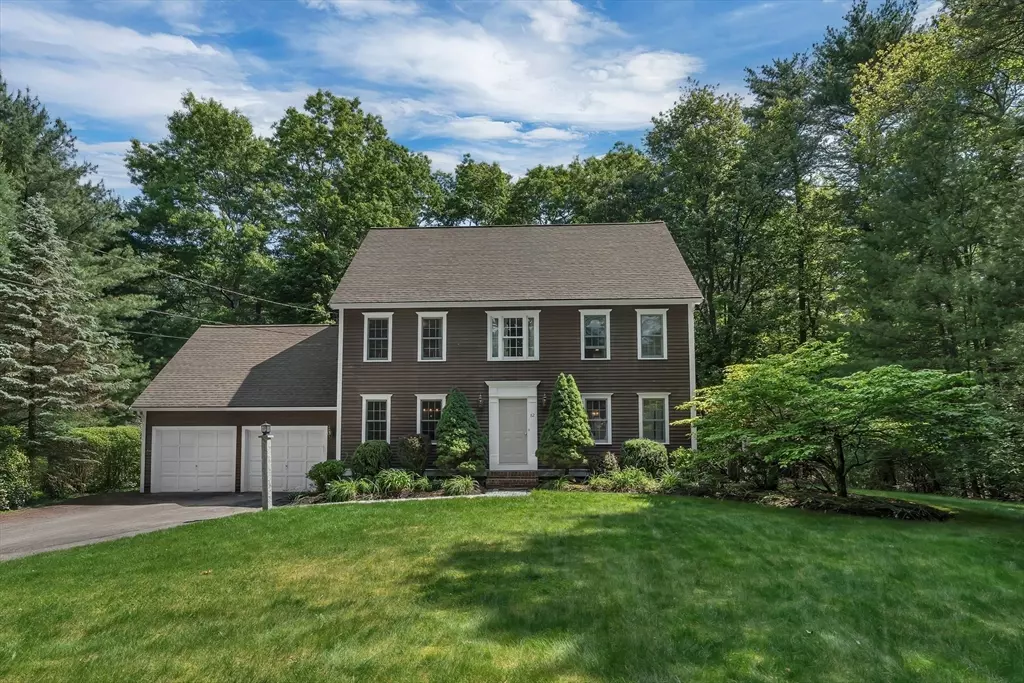 Norton, MA 02766,82 Pine St