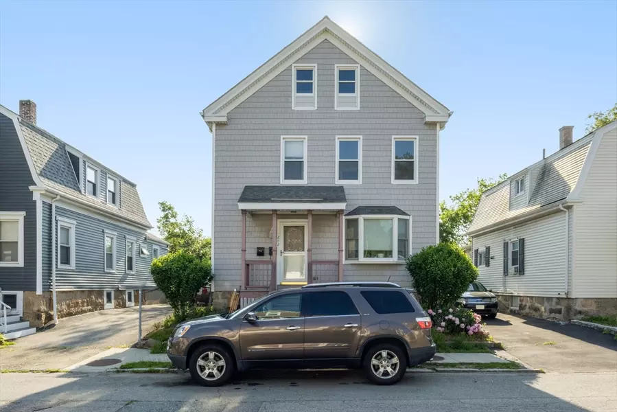 282 Palmer St, New Bedford, MA 02740