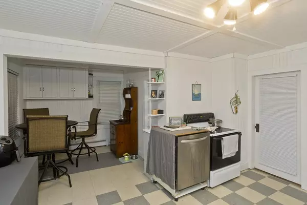Ware, MA 01082,16-22 East St