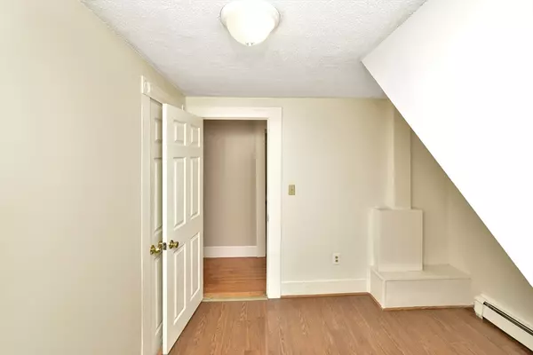 Boston, MA 02122,180 Westville Street #3
