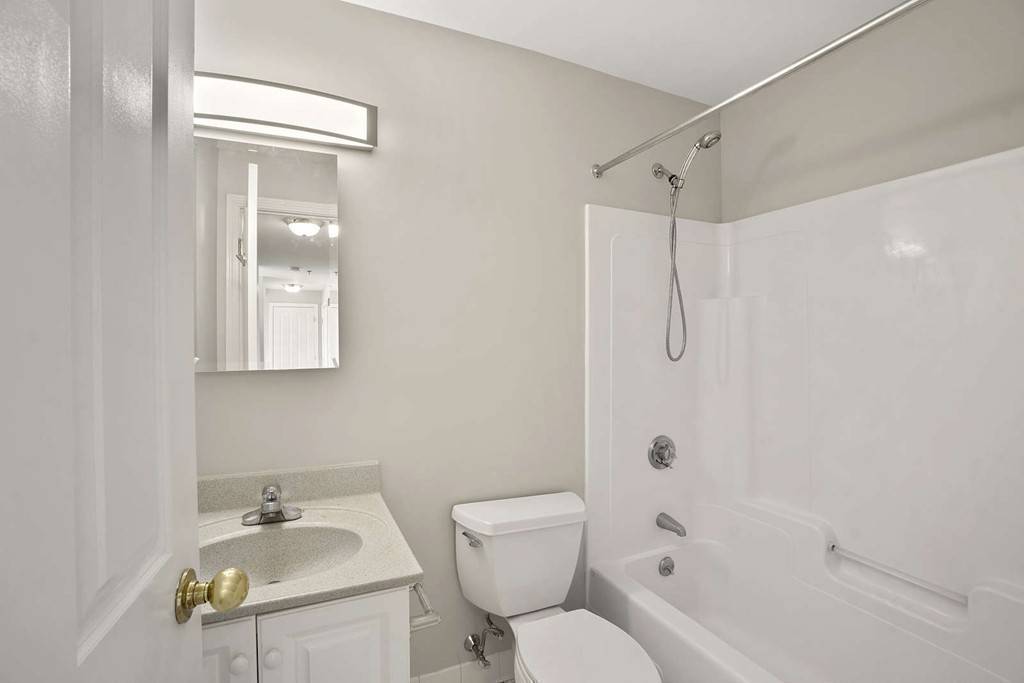 Boston, MA 02215,4 Charlesgate East #405