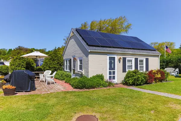 Wellfleet, MA 02667,164 Kendrick Ave #2 & 3