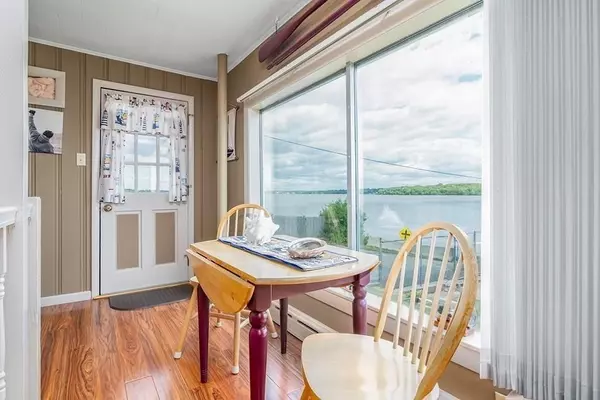 Tiverton, RI 02878,4 Lake Ave
