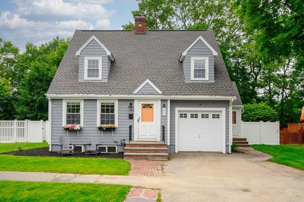 65 Courtland Circle, Milton, MA 02186