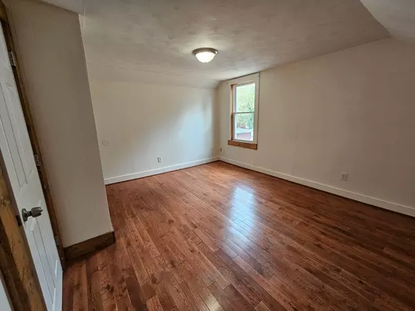 West Springfield, MA 01089,622 Westfield St