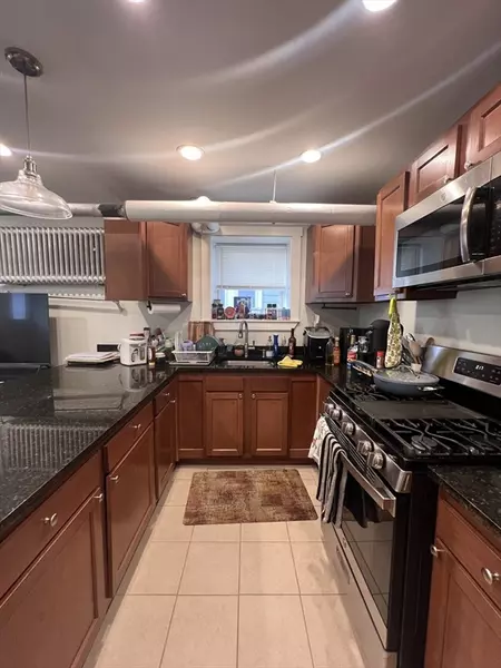 475 Broadway #1, Medford, MA 02155